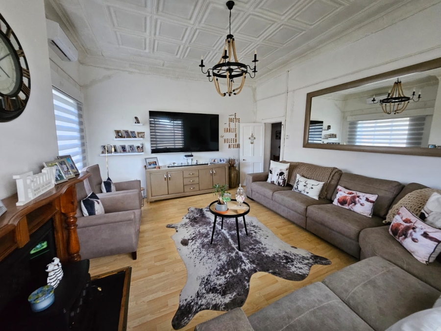 5 Bedroom Property for Sale in Villiers Free State